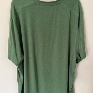 L.L. Bean Men's Olive Short Sleeve Tee